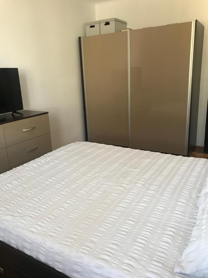 Apartament Sanda Apartment ทูร์ดา ภายนอก รูปภาพ