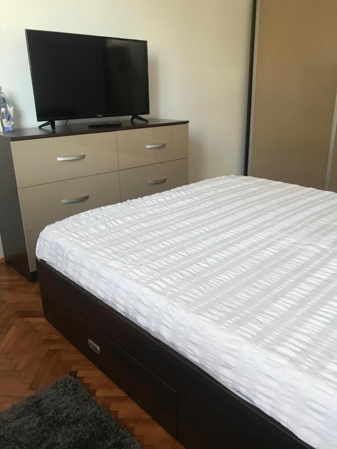 Apartament Sanda Apartment ทูร์ดา ภายนอก รูปภาพ